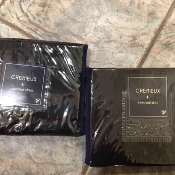 Daniel Cremieux Other - NWT Black Cremieux Twin BedSkirt and St. Sham